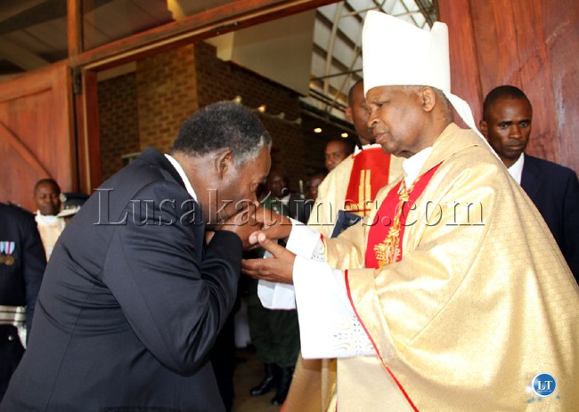 Zambia : President Sata Mourns Cardinal Mazombwe